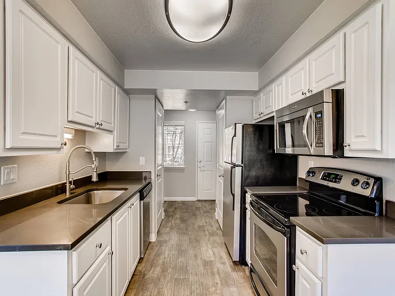 Slate Ridge Apartment Homes — Photo 5