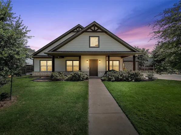 2114 S 11th St, Waco, TX 76706