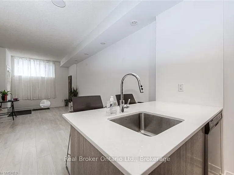 1135 Cooke Blvd #109 — Photo 7