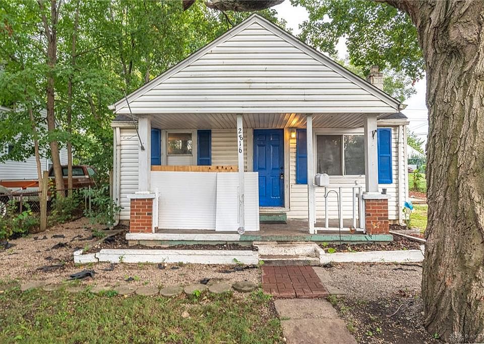 1st image of 2816 Gladstone St