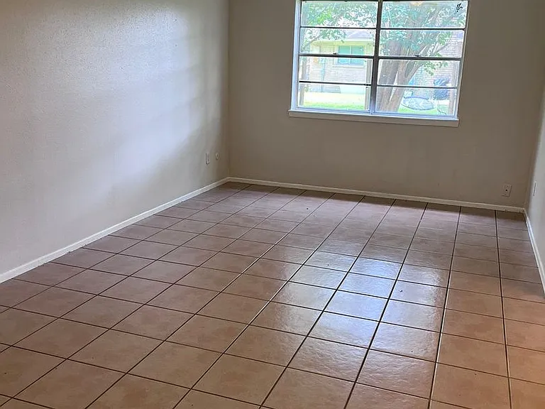 2103 Musket Groves St — Photo 6
