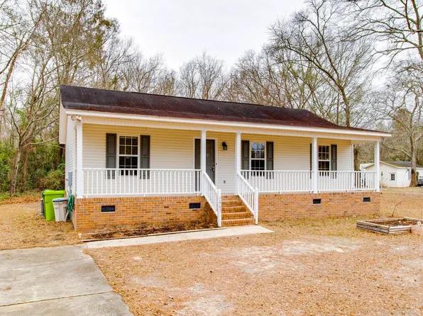 1003 N Firetower Rd, Blythewood, SC 29016