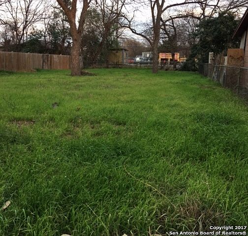 2nd image of 420 S San Augustine Ave