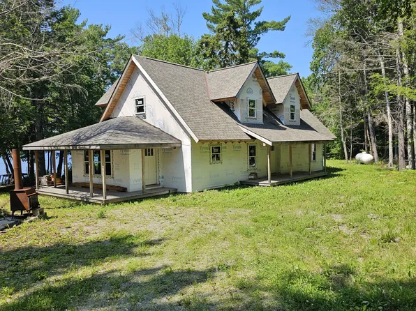 20 Dunphy Lane, Island Falls, ME 04747