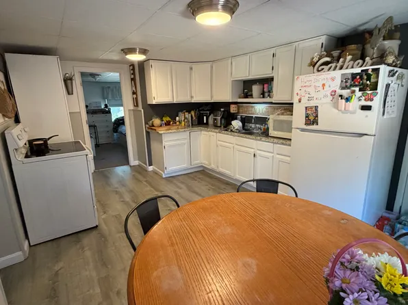 18 Crosby St #18, Webster, MA 01570