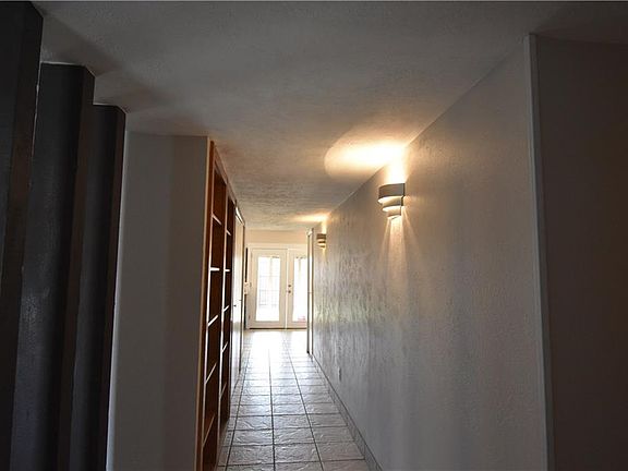 4th image of 6809 Curry Dr