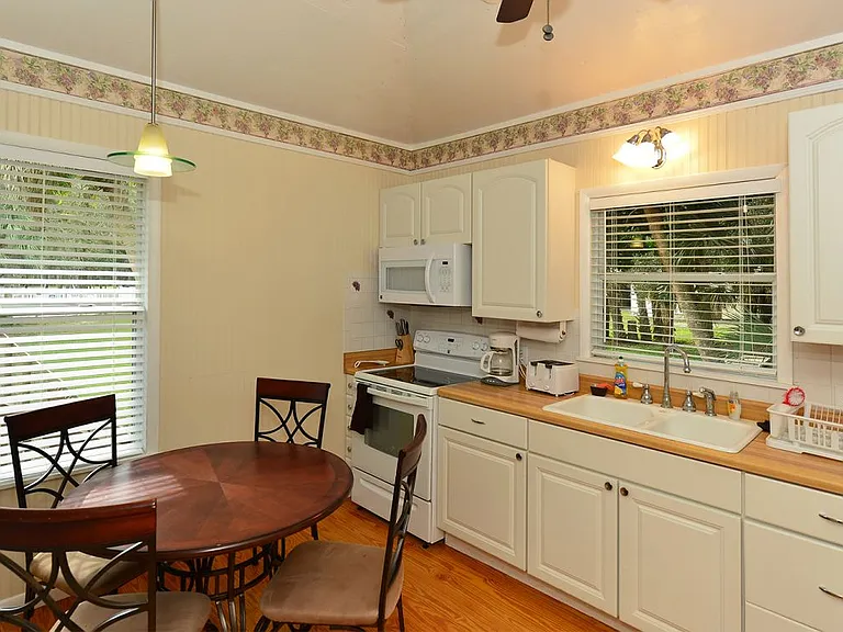 8260 Ibis St — Photo 24