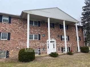 115 Fox Hill Ln #A-4, Elyria, OH 44035