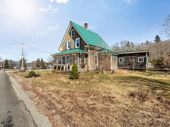 281 Atlantic Road, Swans Island, ME 04685