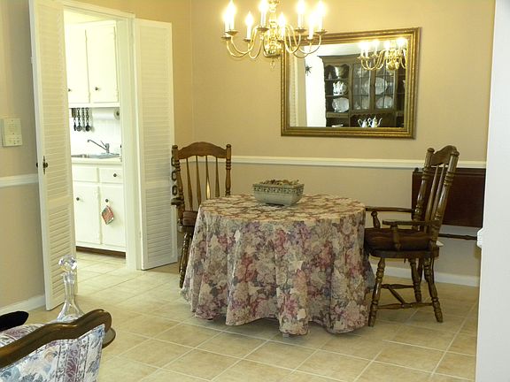 5th image of 840 Palisade Ave APT 1G