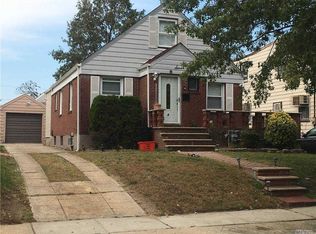 7 Frank St, Valley Stream, NY 11580