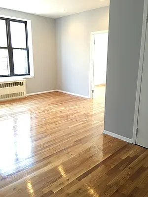 Rented by Avenues Real Estate | media 8