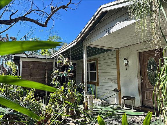 4th image of 8716 N Temple Ave