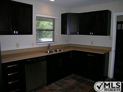 3rd image of 3866 Dunhaven Rd