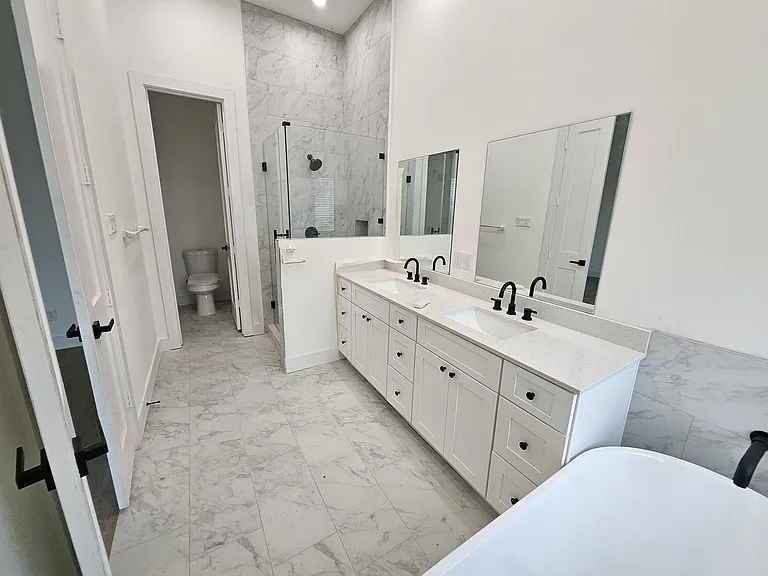 6353 Richmond Ave #131 — Photo 10