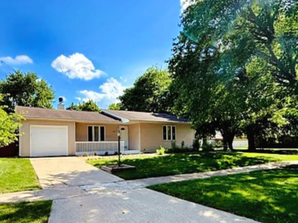 2707 Worcester Dr, Champaign, IL 61821