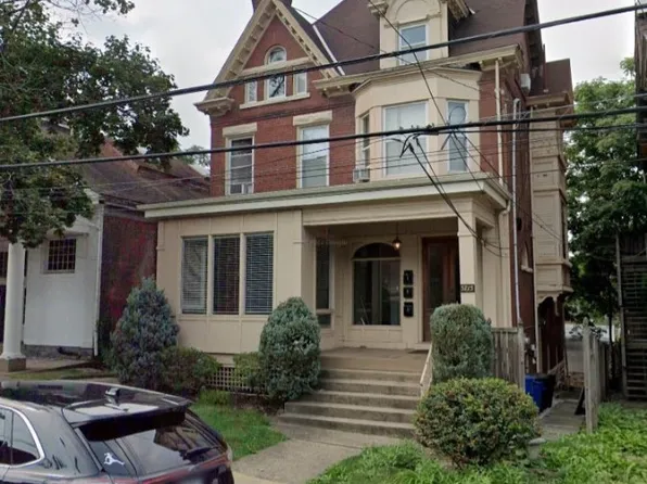 5715 Howe St, Pittsburgh, PA 15232