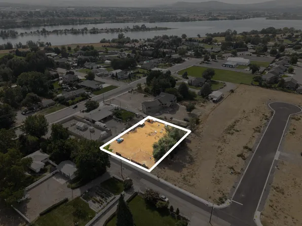 1512 Road 76, Pasco, WA 99301