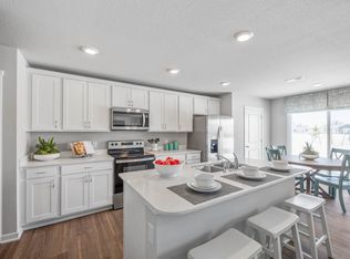 4711 170th Pl, Urbandale, IA 50323
