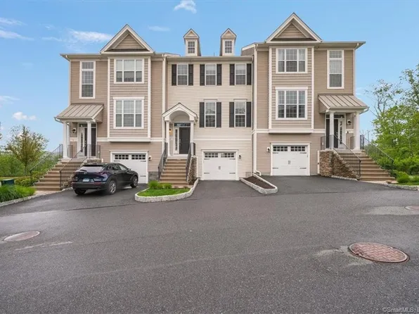 3 Putnam Lane #3, Danbury, CT 06810