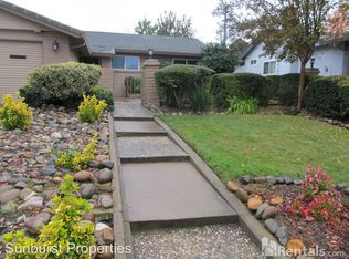 8642 Merribrook Dr, Sacramento, CA 95826