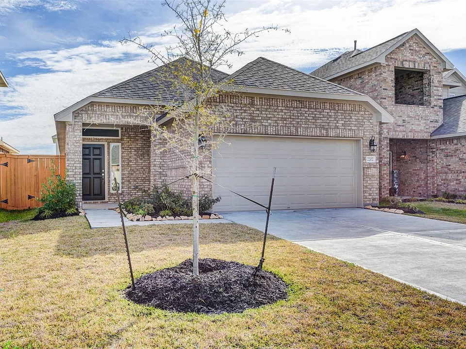 2202 Windy Grove Dr