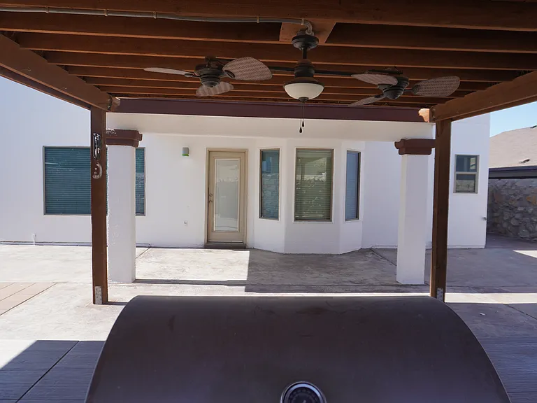 429 Sonaran Ct — Photo 31