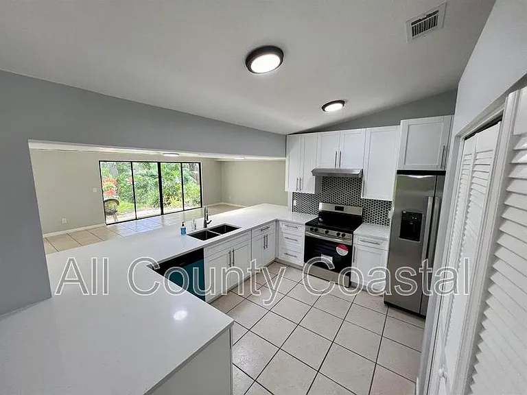 2617 SW Chestnut Ln — Photo 11