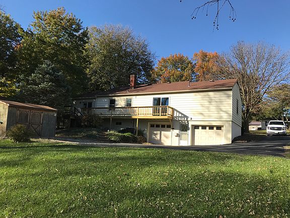 LARGE BACK YARD