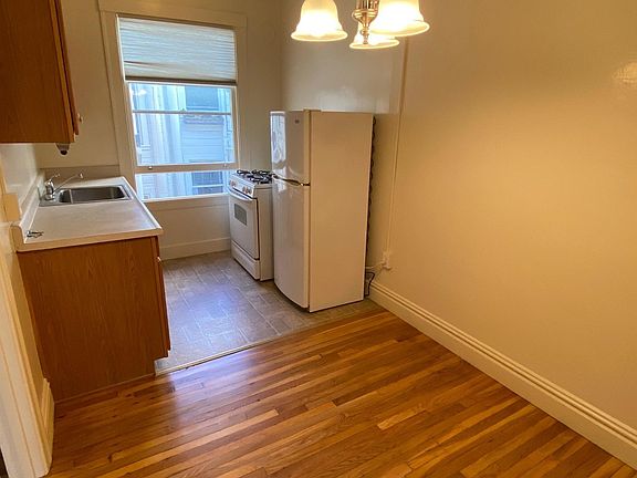 3rd image of 1565 Greenwich St APT 11