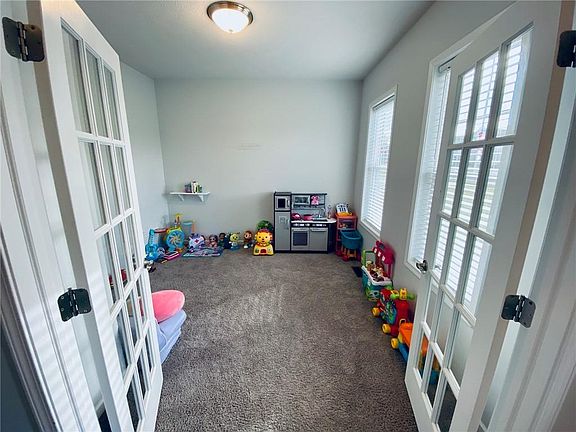 5th image of 1091 Bear Creek Cir