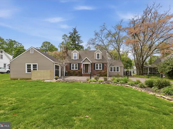 3312 Holloman Rd, Falls Church, VA 22042