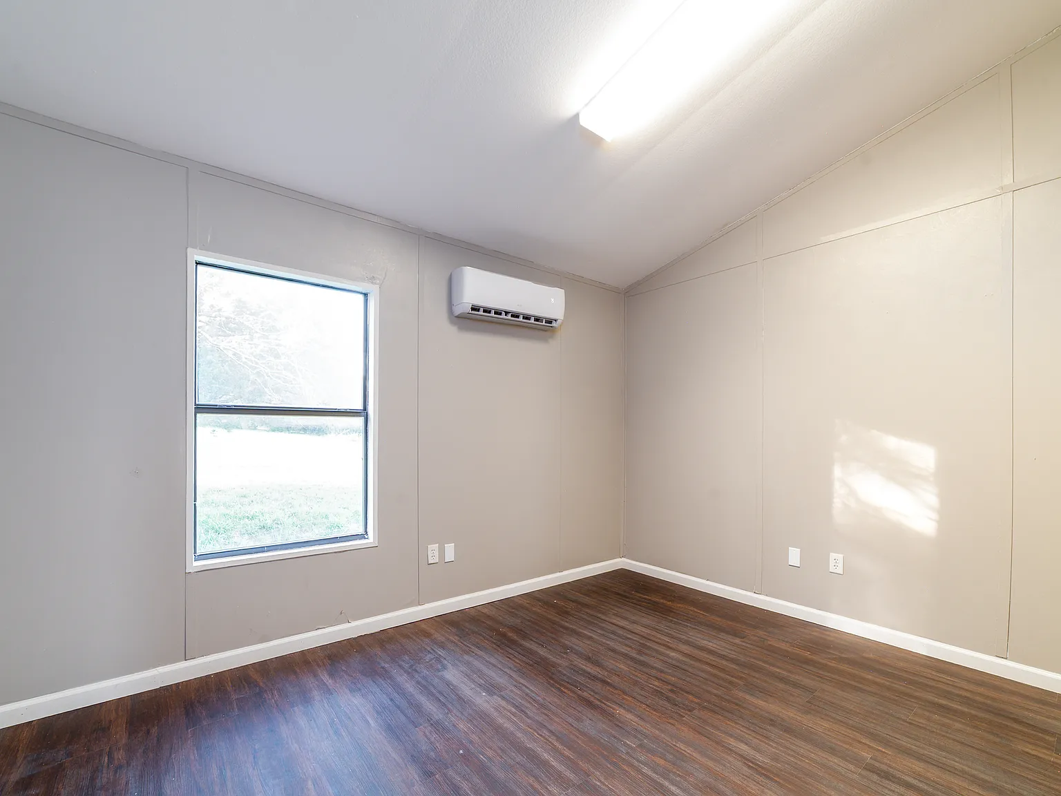 1710 County Road 4330 - B — Photo 4