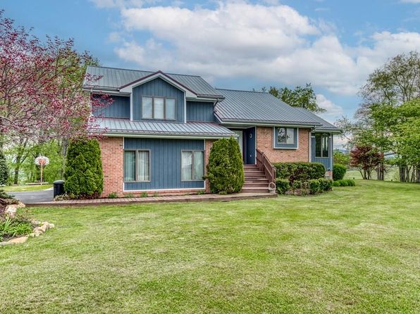 279 Four Apple Ave, Chilhowie, VA 24319