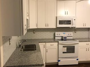 1680 Felten St, Aurora, IL 60505