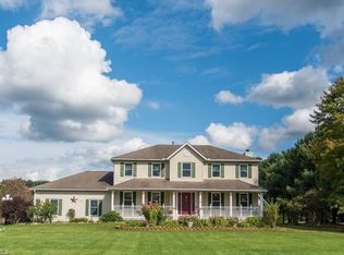 11602 Vaughn Ave, Hiram, OH 44234