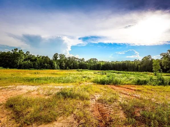 Porter Ln, Longview, TX 75604