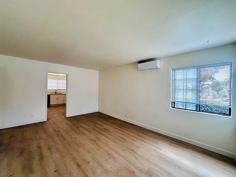 2114 S Meridian Ave — Photo 3