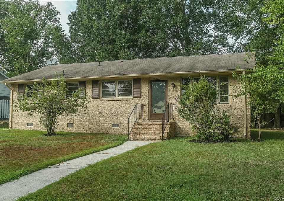1st image of 20807 Brickhouse Dr