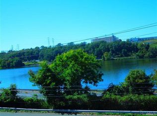 370 E Grassy Sprain Rd, Yonkers, NY 10710