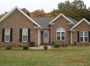 7004 Cedarbrook Dr, Charlotte, NC 28215
