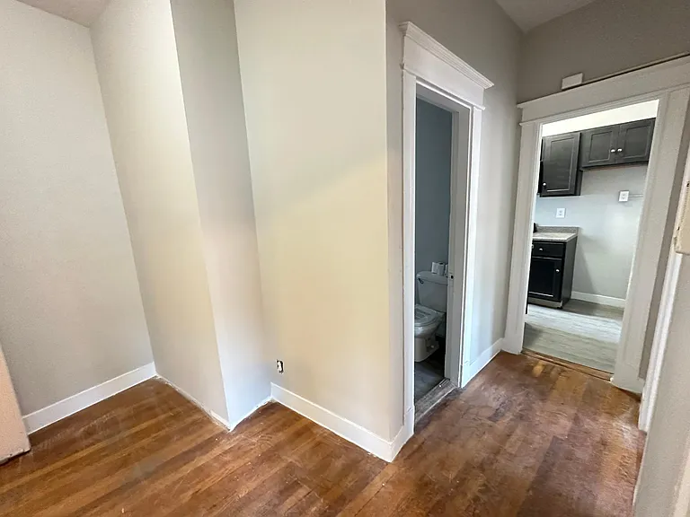 225 Kelton St #16 — Photo 8