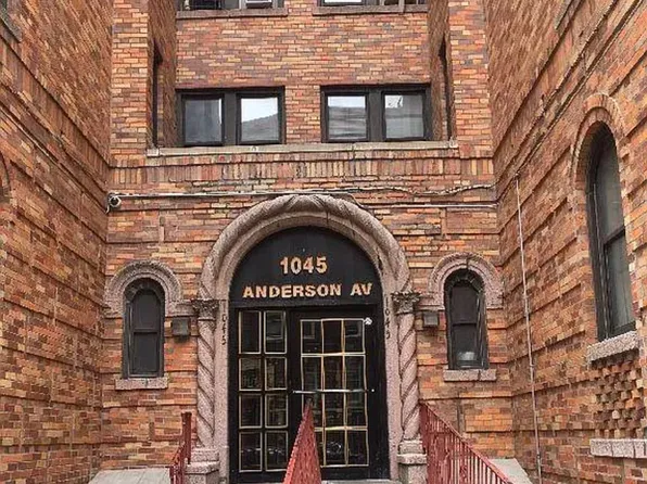 1045 Anderson Avenue image 7 of 11