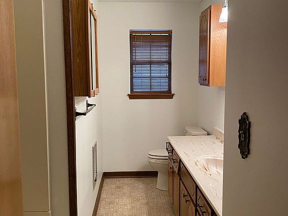 4th image of 1804 University Dr