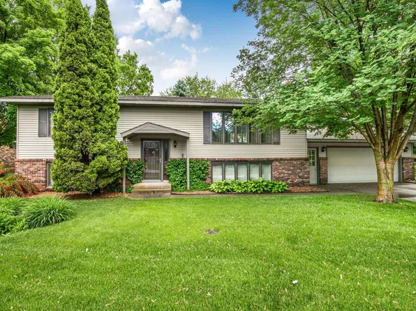 17336 Floralview Ct, Cold Spring, MN 56320