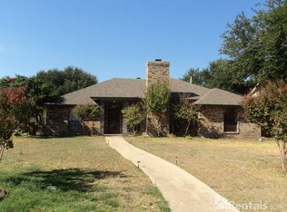 5003 Greensboro Dr, Sachse, TX 75048