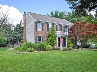 137 White Tree Ln, Ballwin, MO 63011