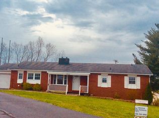 1652 Chrissie Ln, Maysville, KY 41056