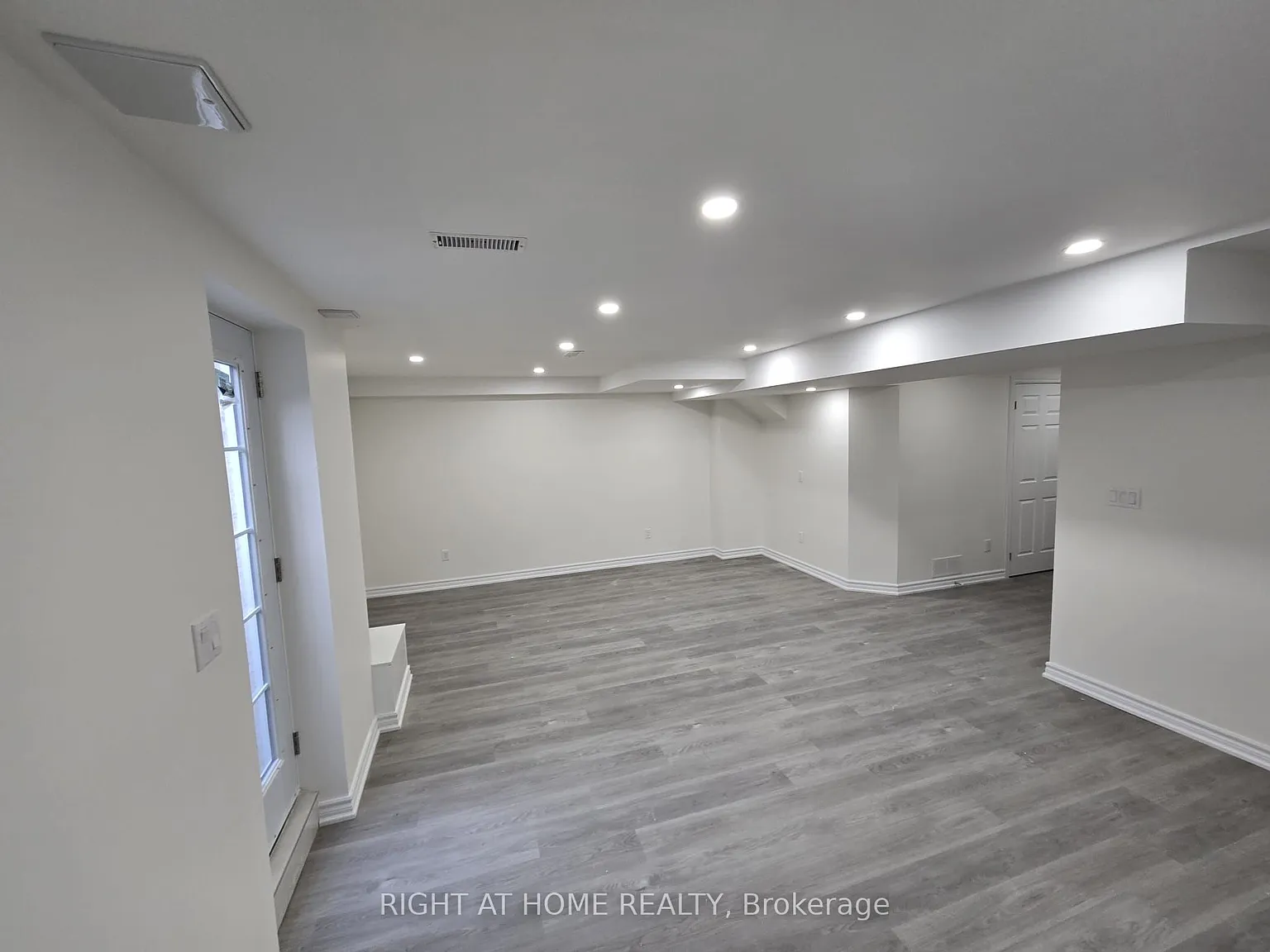 2 bed, $2,000 — Photo 3
