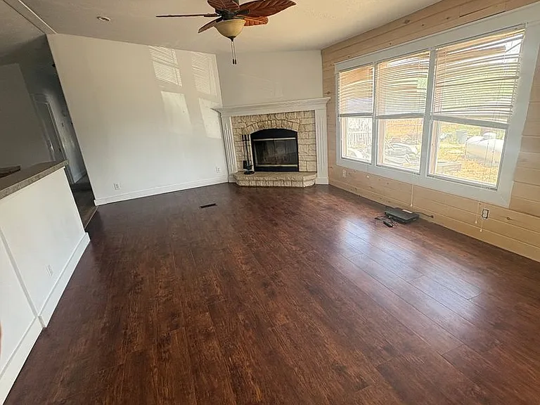 24086 Road K.8 — Photo 2